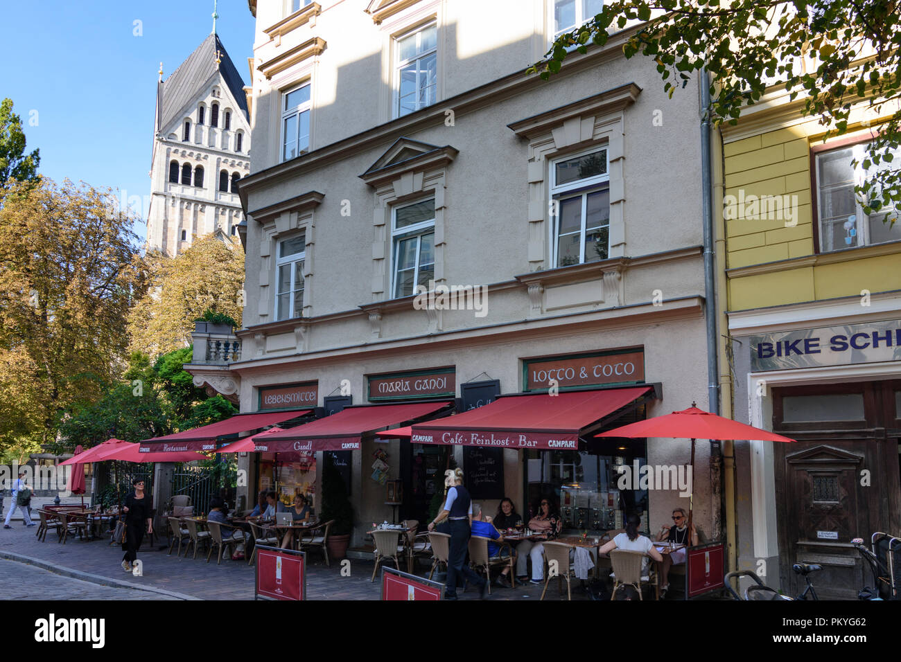 Munchen Munich Square St Anna Platz Church St Anna Oberbayern Upper Bavaria Bayern Bavaria Germany Stock Photo Alamy