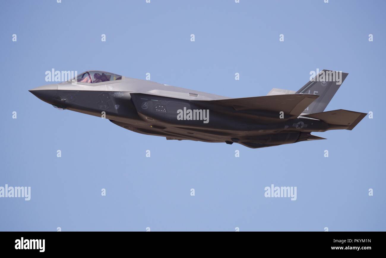 cart  US Air Force F-35B Joint Strike Fighter at the 2018 Royal International Air Tattoo Stock Photo