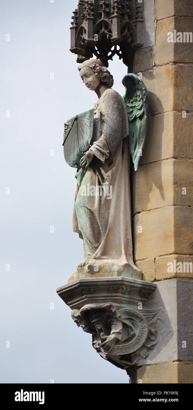 Statue in alcove on wall Stock Photo