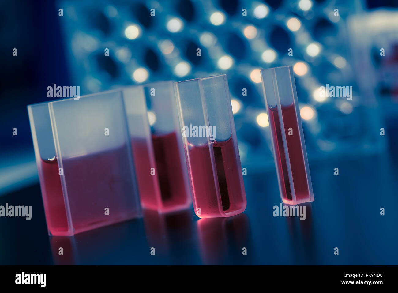 Quartz cuvettes for Chromatography and spectrophotometry in the study
