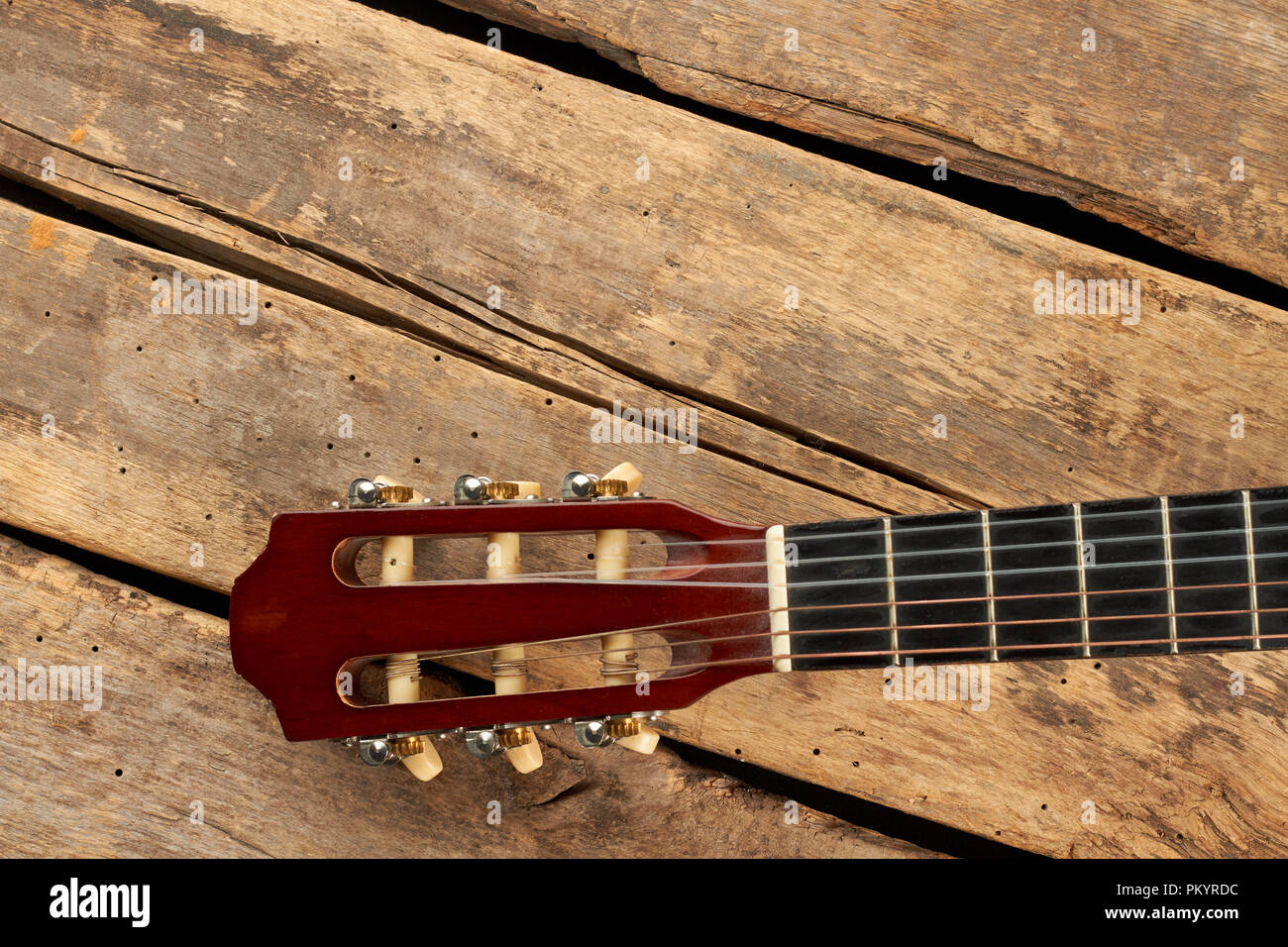 Classical guitar fretboard outlet