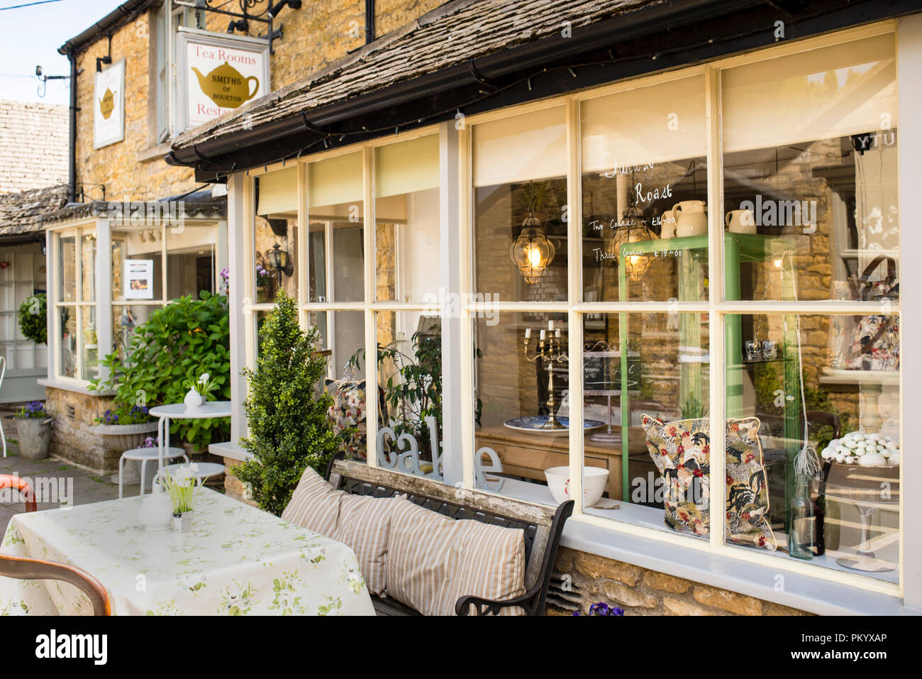 Tea Rooms England High Resolution Stock Photography and Images Alamy