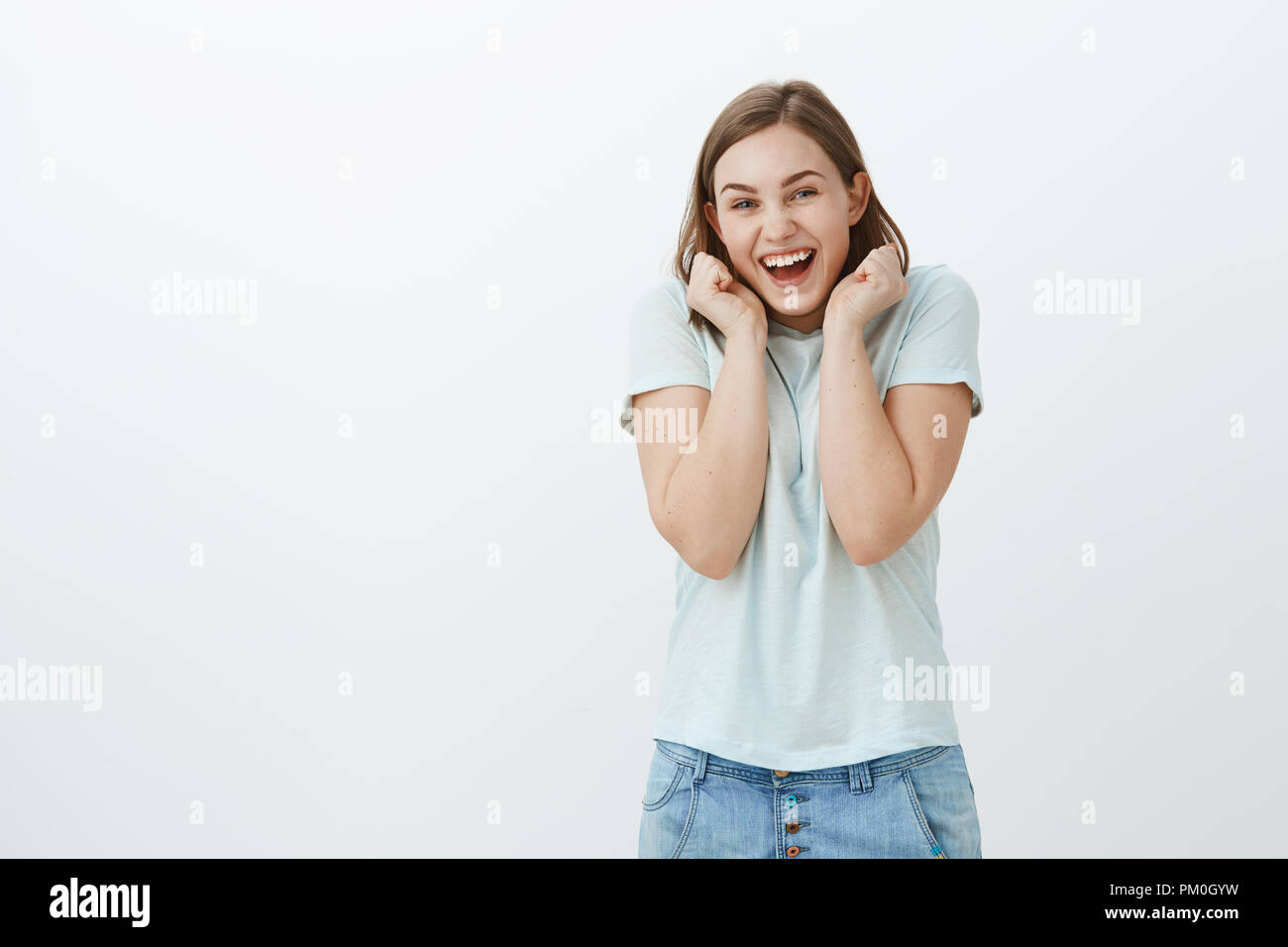 Young girl photo shoot firts time Young girl photo shoot firts time this phrase