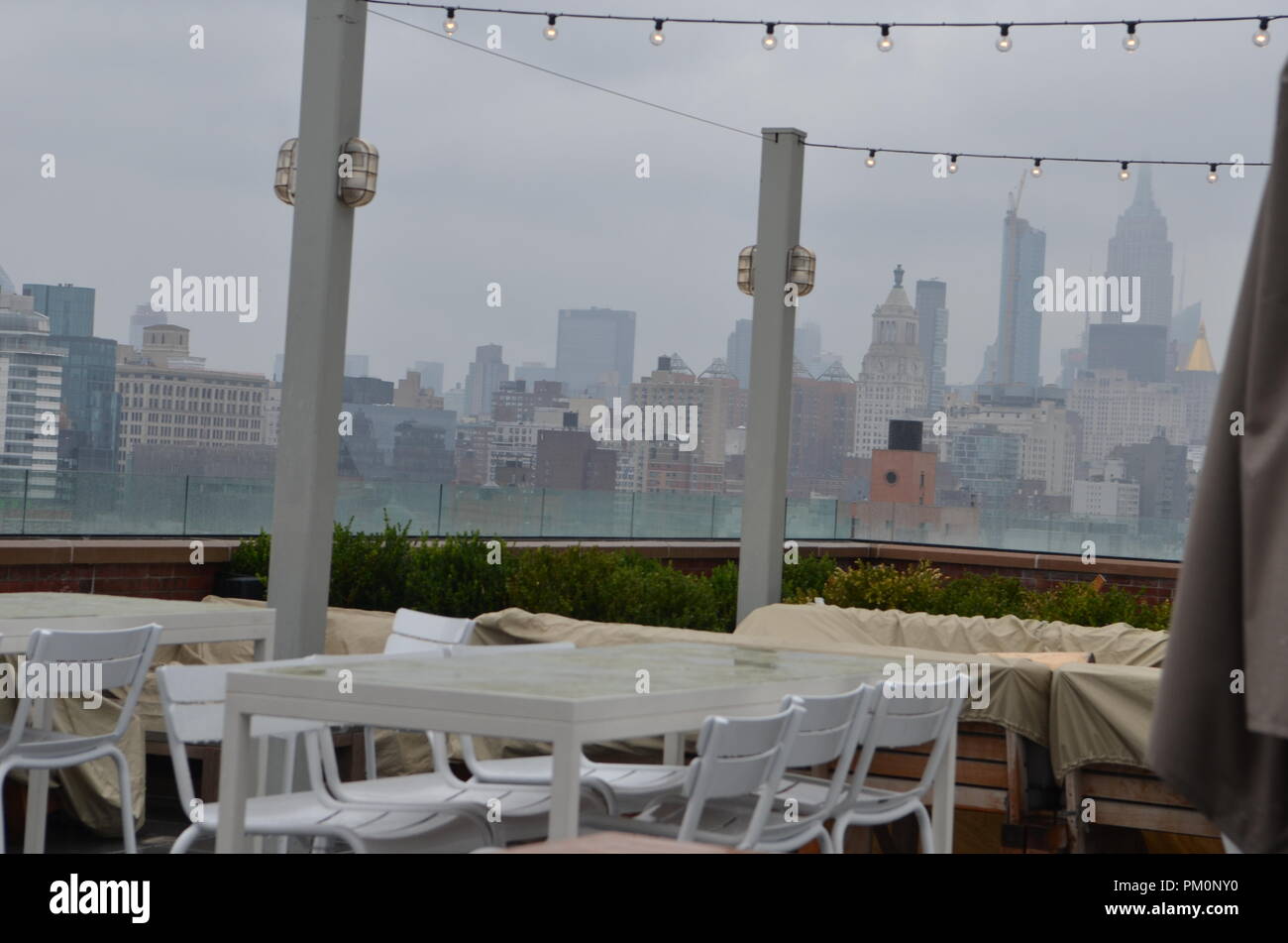 Manhattan street view, New York City Stock Photo - Alamy