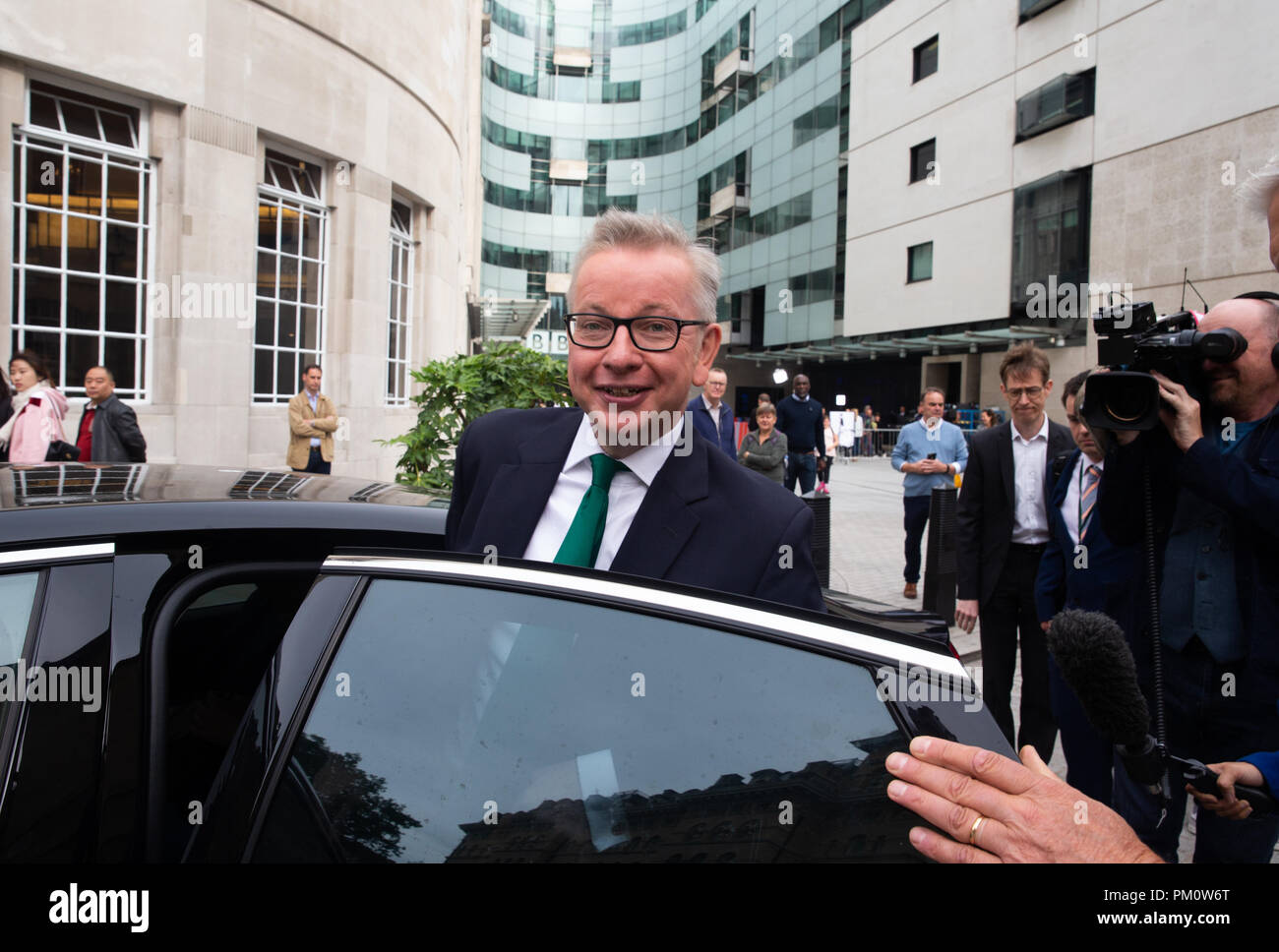 London, UK. 16th Sep, 2018. Michael Gove, Secretary of State for the Environment, Food and Rural Affairs, leaves the BBC in Central London after appearing on 'The Andrew Marr Show'.. Credit: Mark Thomas/Alamy Live News Stock Photo