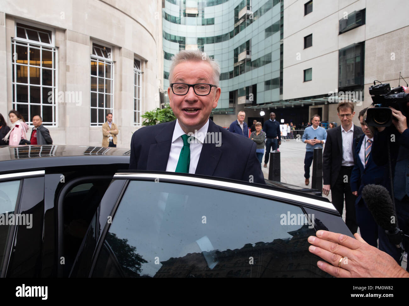 London, UK. 16th Sep, 2018. Michael Gove, Secretary of State for the Environment, Food and Rural Affairs, leaves the BBC in Central London after appearing on 'The Andrew Marr Show'.. Credit: Mark Thomas/Alamy Live News Stock Photo