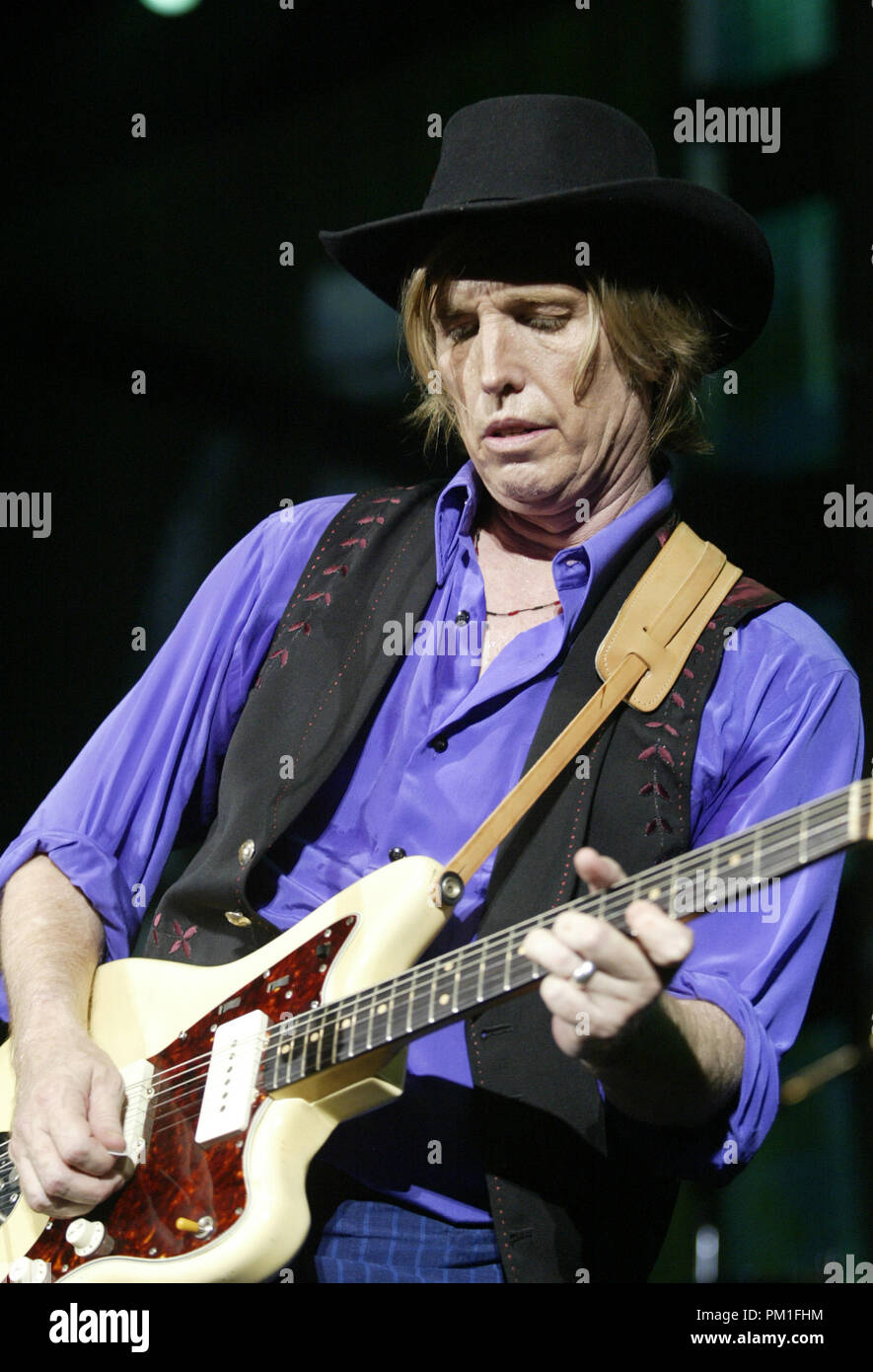 Tom Petty performs in concert at the Sound Advice Amphitheatre in West Palm Beach, Florida on June 8, 2005. Stock Photo