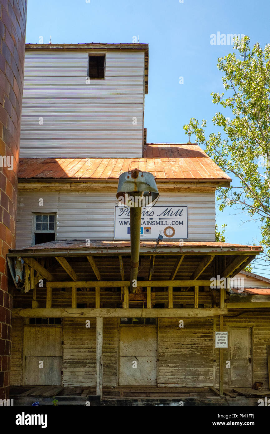 Plains mill road hires stock photography and images Alamy