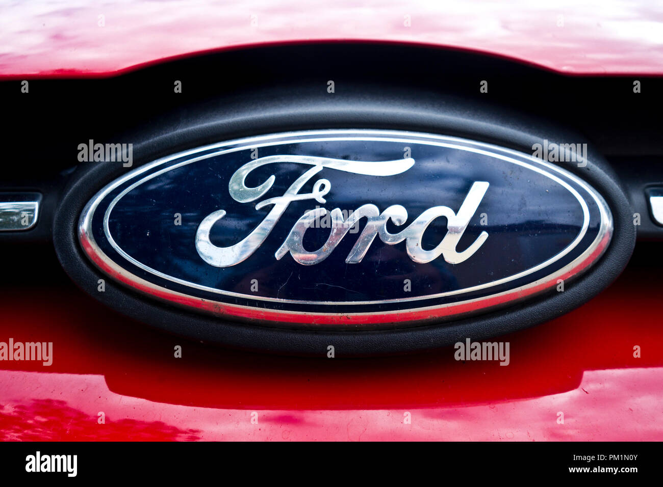 Ford logo ford logo hi-res stock photography and images - Alamy