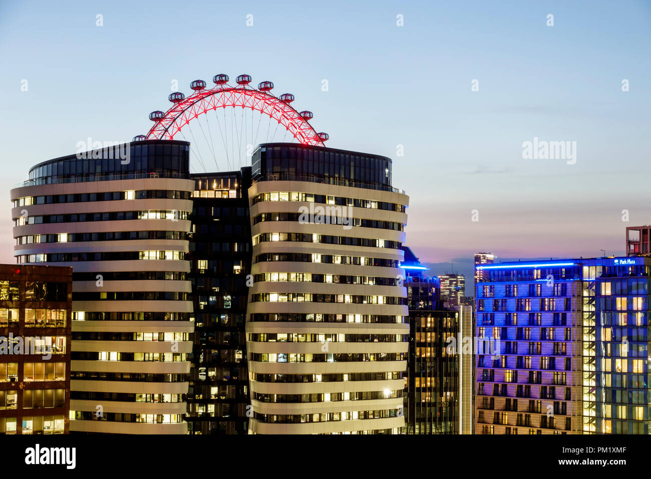 Urbanest westminster bridge building hi-res stock photography and ...