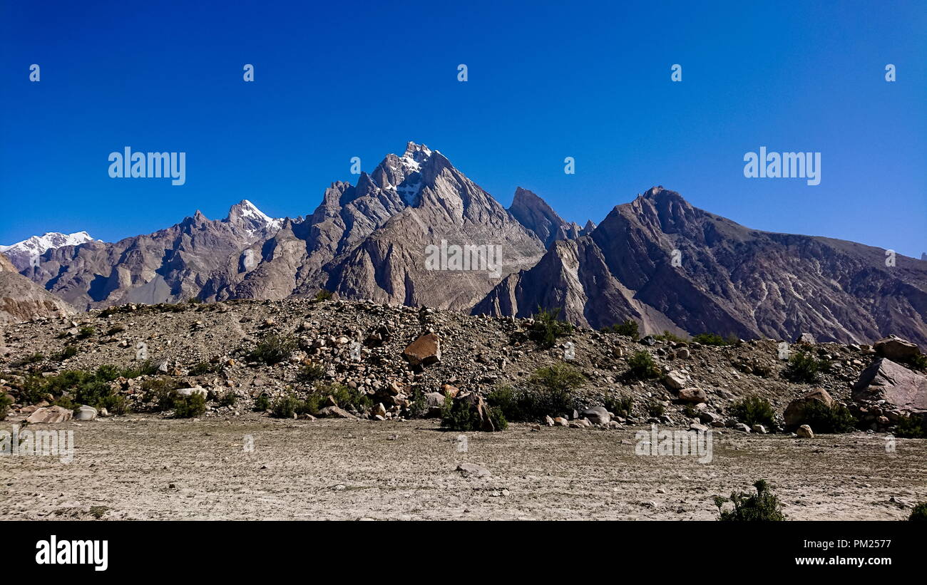 Trango Towers And Baltoro Glacier Karakorum Pakistan K2 Base Camp Pakistan Stock Photo Alamy