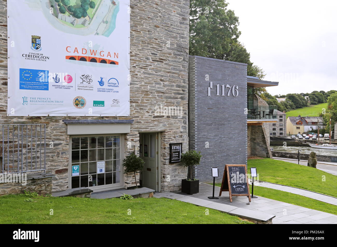 Castle cardigan ceredigion hires stock photography and images Alamy
