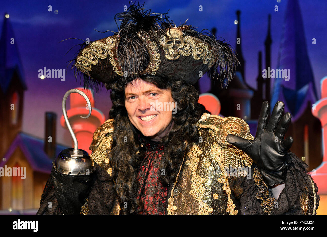 Wendy and peter pan theatre hi-res stock photography and images - Alamy