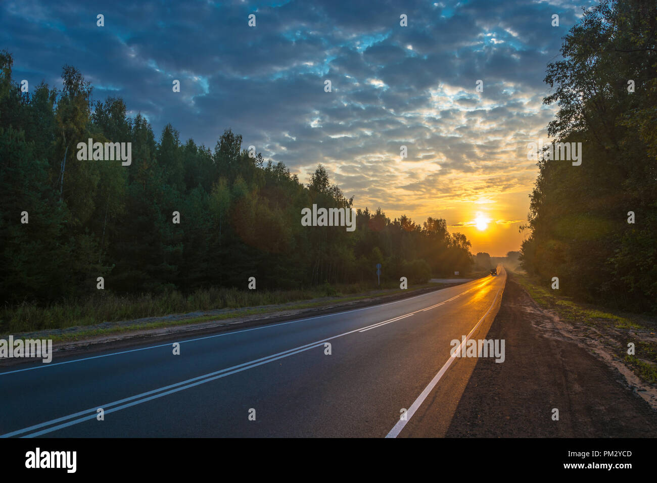 Yellow rays rising background hi-res stock photography and images - Alamy