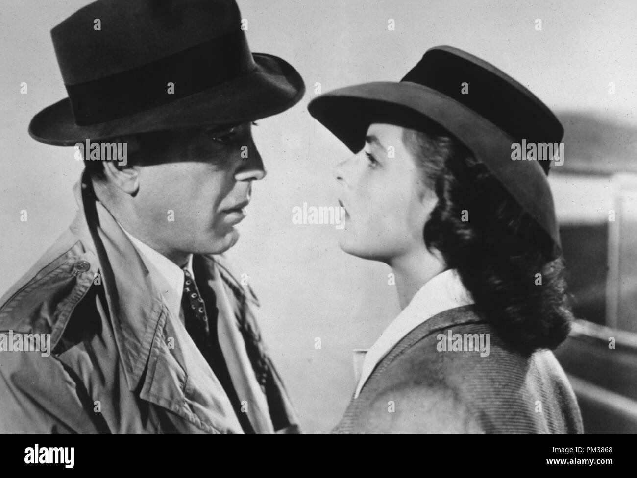 Casablanca Humphrey Bogart And Ingrid Bergman Hollywood Film B/&W Poster