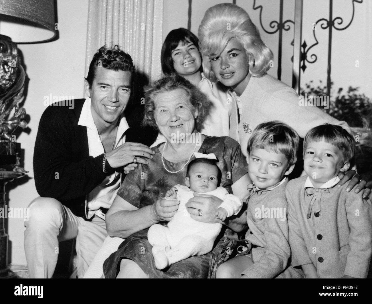 Jayne Mansfield, husband Mickey Hargitay and family, circa 1964  © JRC /The Hollywood Archive - All Rights Reserved     File Reference # 1198 035THA Stock Photo