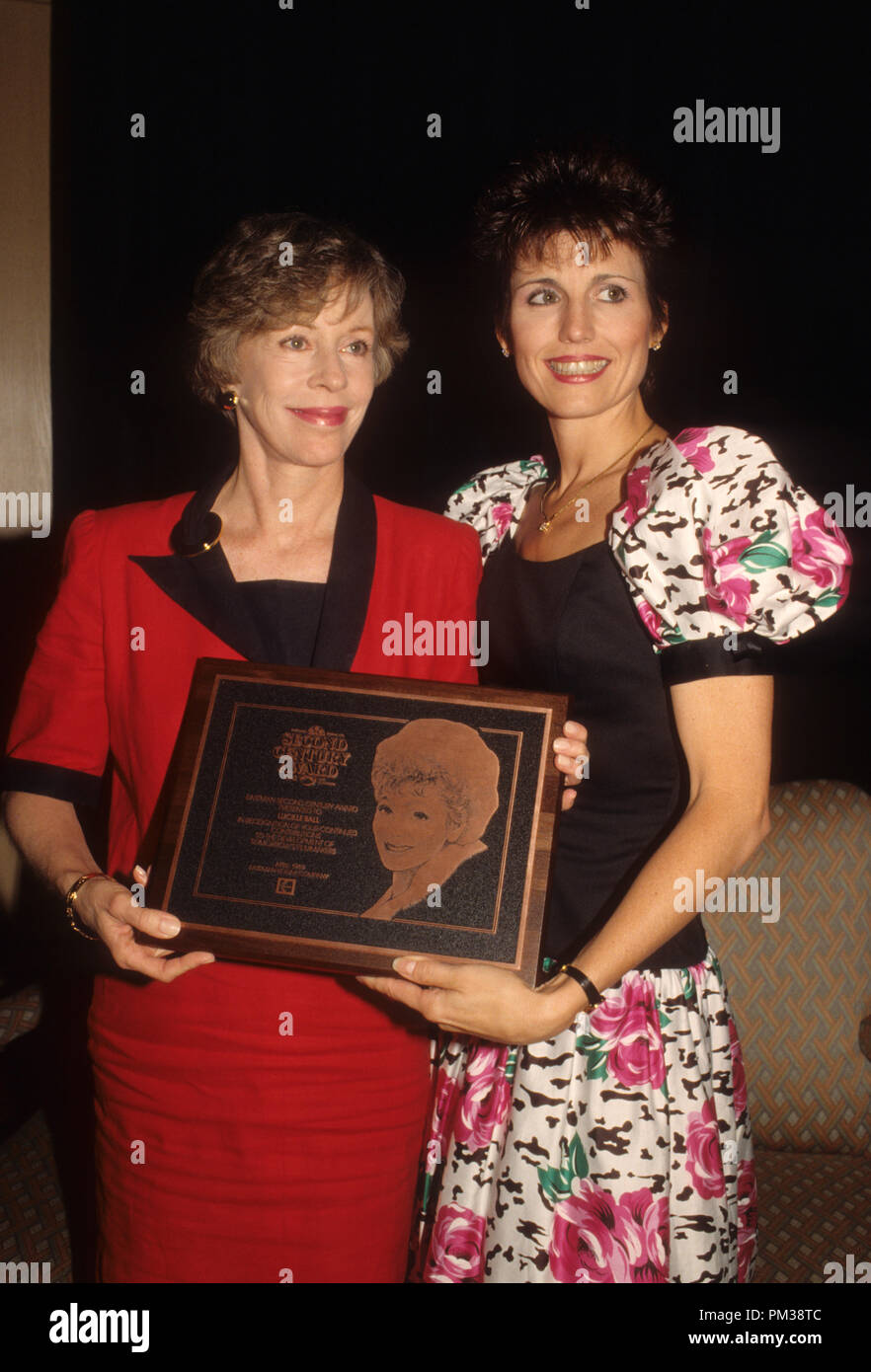 Carol Burnett and Lucy Arnaz at the Eastman Second Century Award Ceremony honoring Lucille Ball, 1989.  File Reference # 1238 022THA Stock Photo