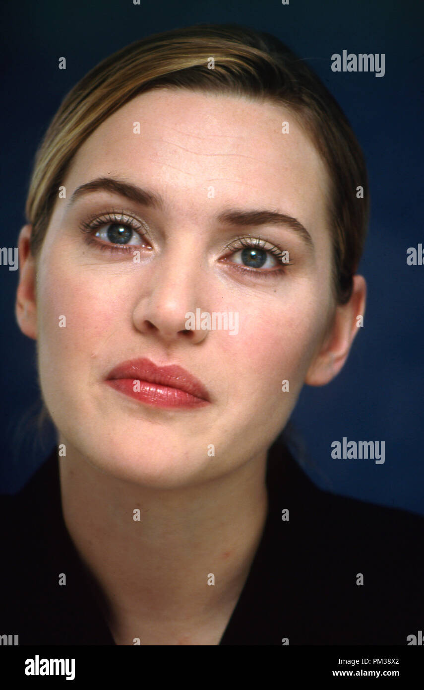 Kate Winslet, circa 2004.  File Reference # 1249 002JRC Stock Photo