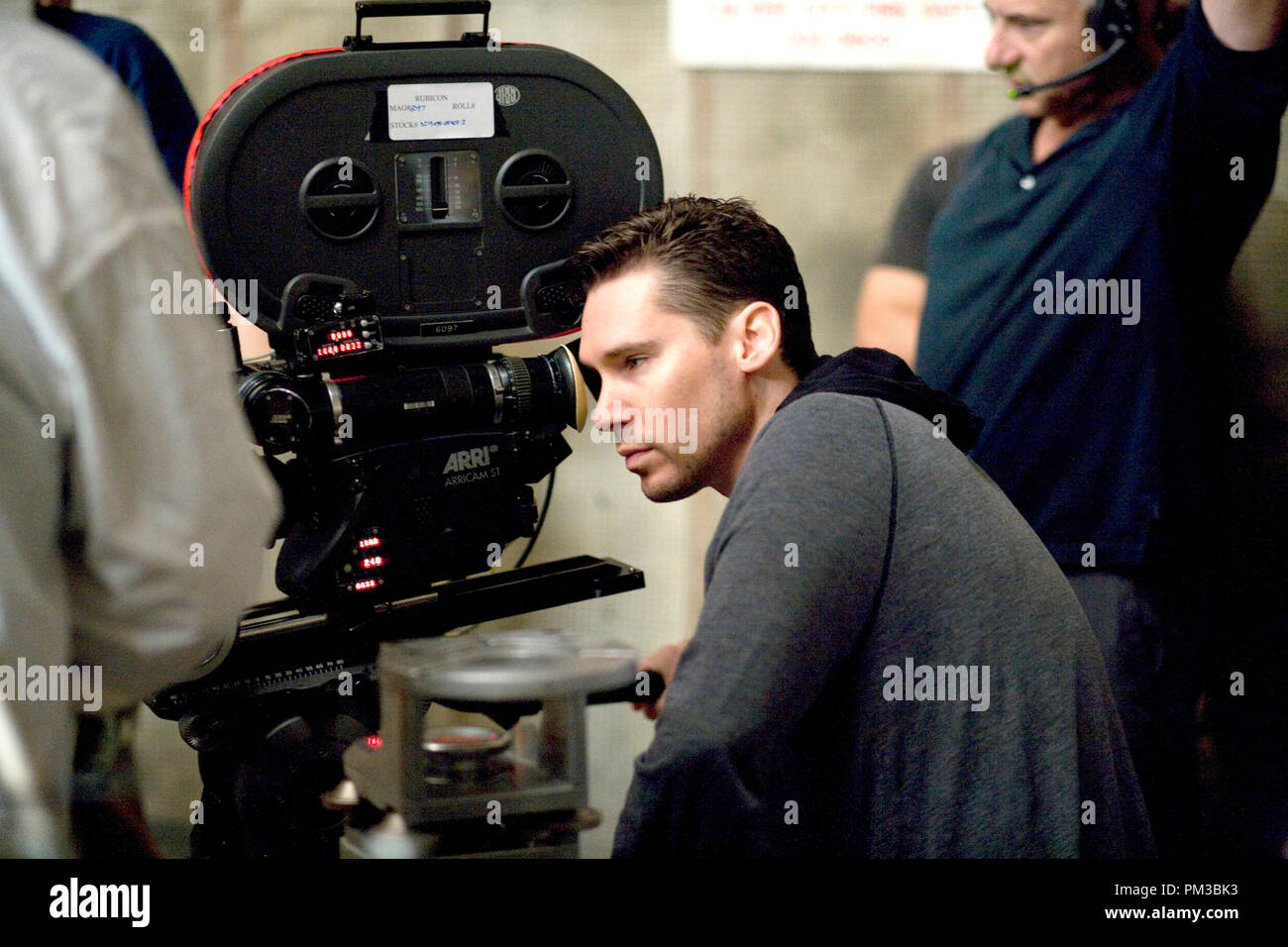 Director/Producer BRYAN SINGER on the set of the suspense thriller VALKYRIE, 2008. Stock Photo