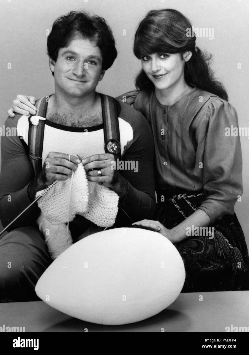Studio Publicity Still: 'Mork & Mindy'  Robin Williams, Pam Dawber  circa 1981   File Reference # 30732 1217THA Stock Photo