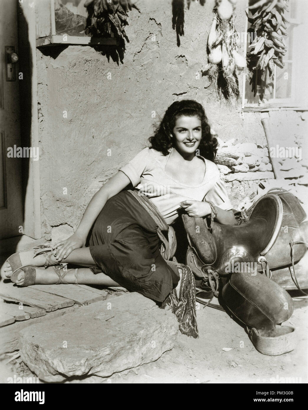 Jane Russell, "The Outlaw" 1943 File Reference # 30732 293THA Stock ...