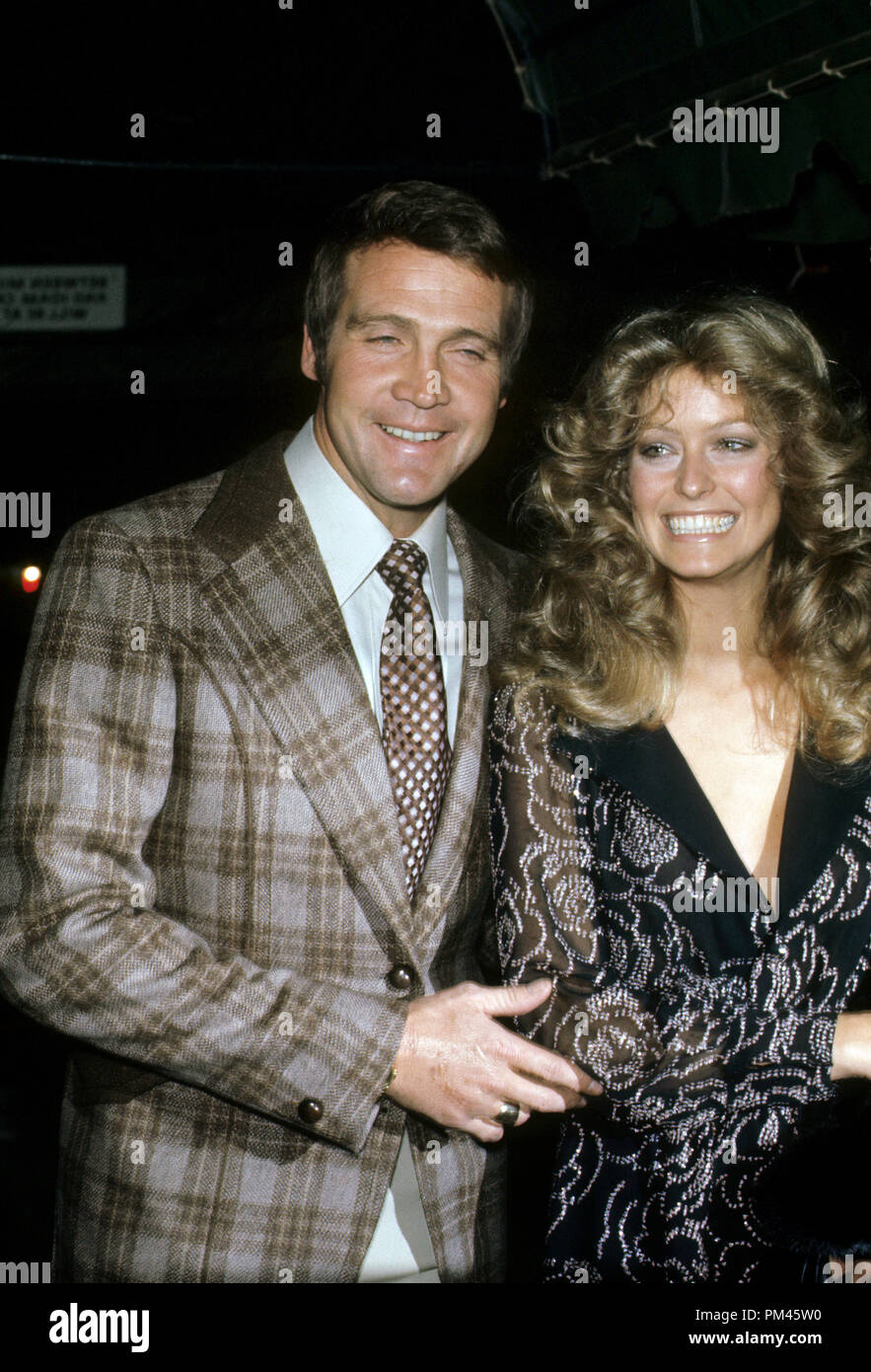 Farrah Fawcett and Lee Majors, circa 1973. File Reference #1044 003THA ©  JRC /The Hollywood Archive - All Rights Reserved Stock Photo - Alamy