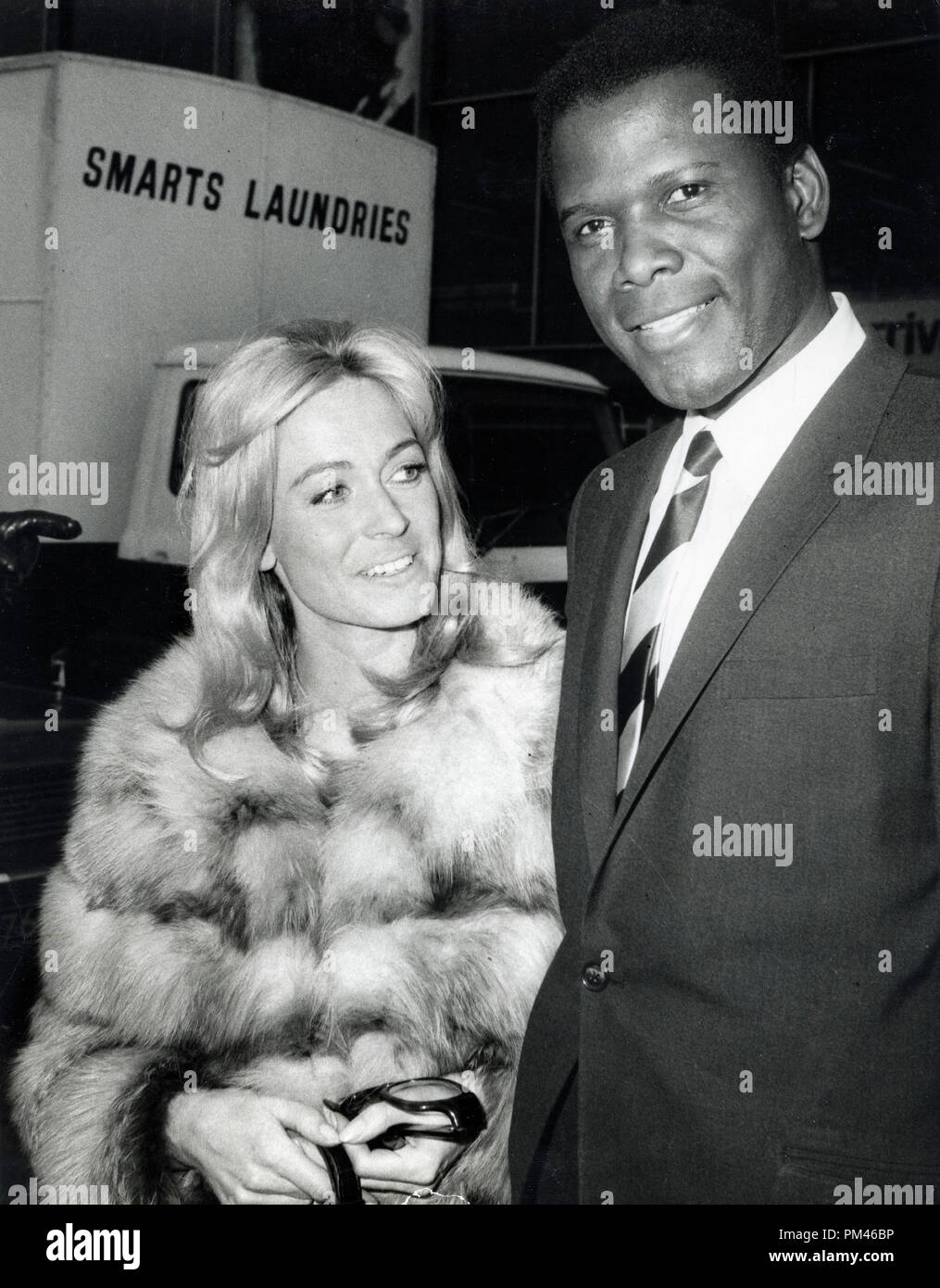 Sidney Poitier and Suzy Kendall, circa 1967. File Reference #1062 001THA © JRC /The Hollywood Archive - All Rights Reserved. Stock Photo