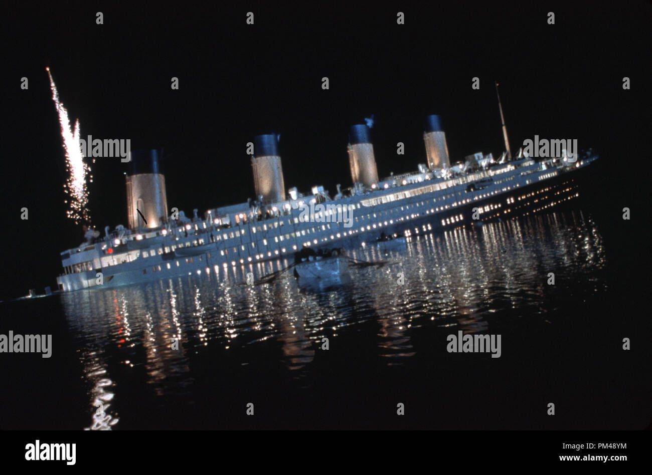 Twentieth Century Fox Presents 'Titanic' Sinking Titanic © 1997 20th Century Fox Stock Photo