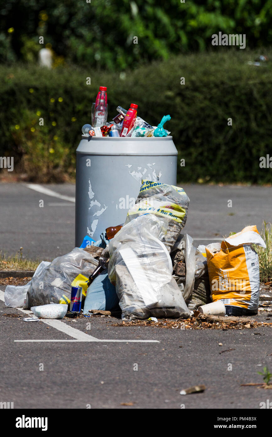 Filled to overflowing hires stock photography and images Alamy