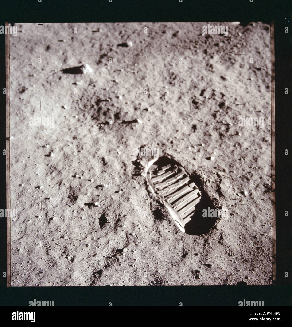 Apollo 11 neil armstrong moon landing hi-res stock photography and ...