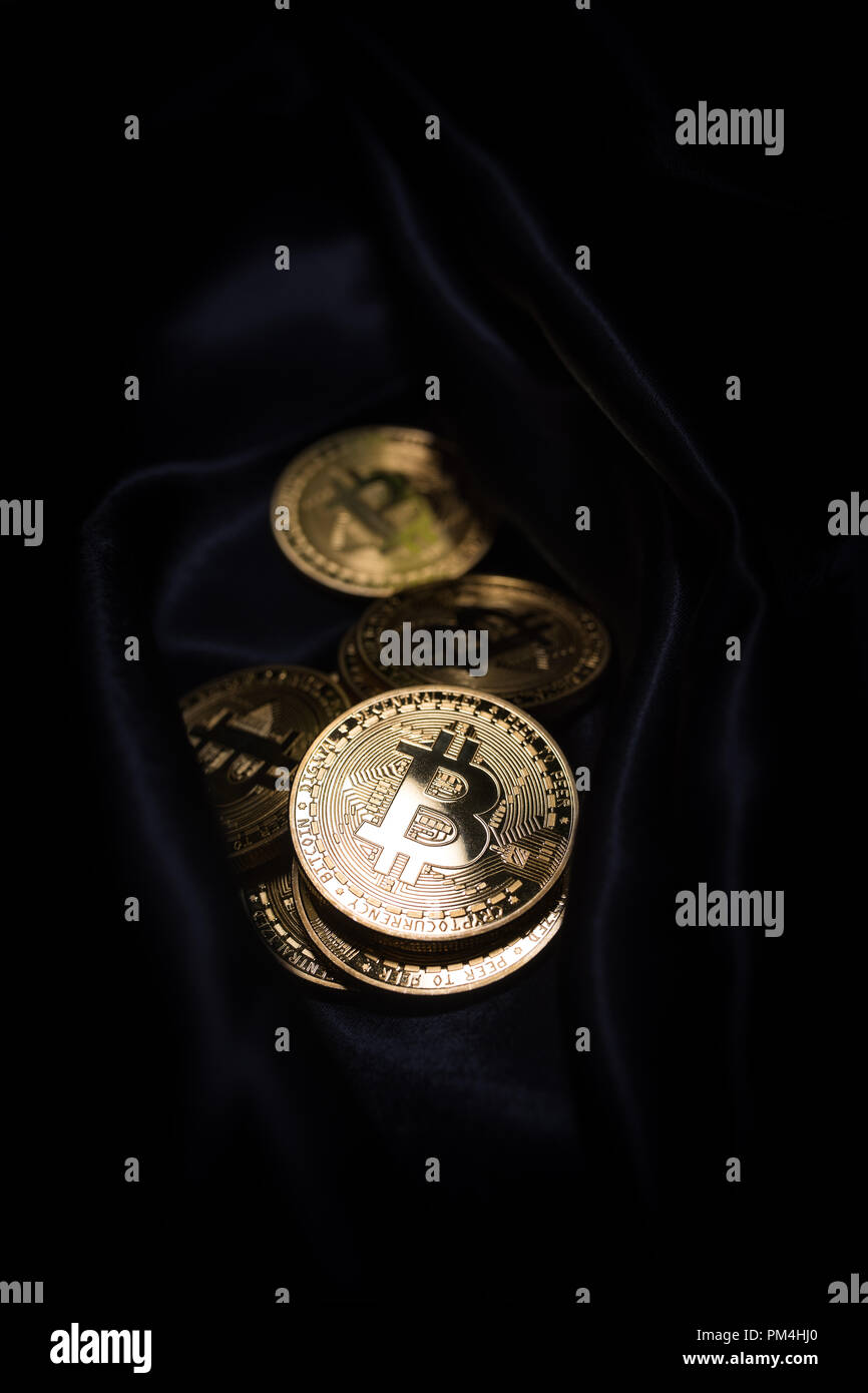 Shiny golden material hi-res stock photography and images - Alamy