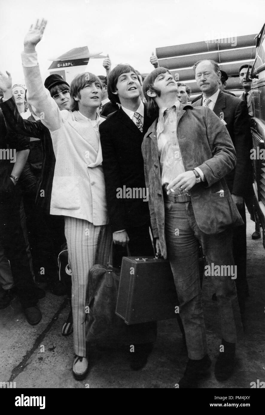 Beatles George Harrison, John Lennon, Paul McCartney and Ringo Starr,1966. File Reference #1013_093 THA © JRC /The Hollywood Archive - All Rights Reserved. Stock Photo