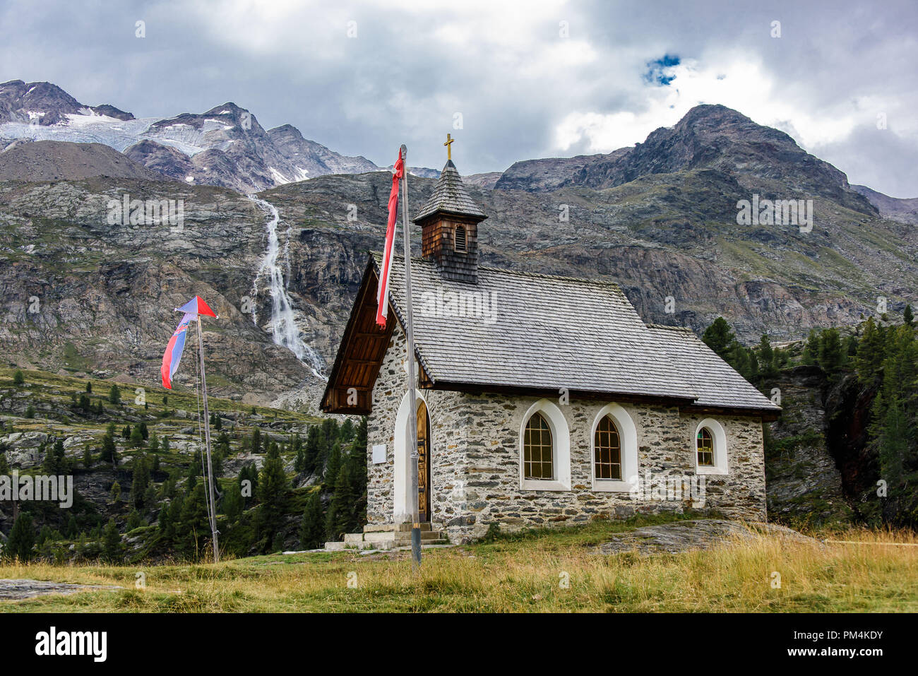 Chapel on the trail near Nino Corsi mountain hut in Martelltal, South Tyrol Stock Photo
