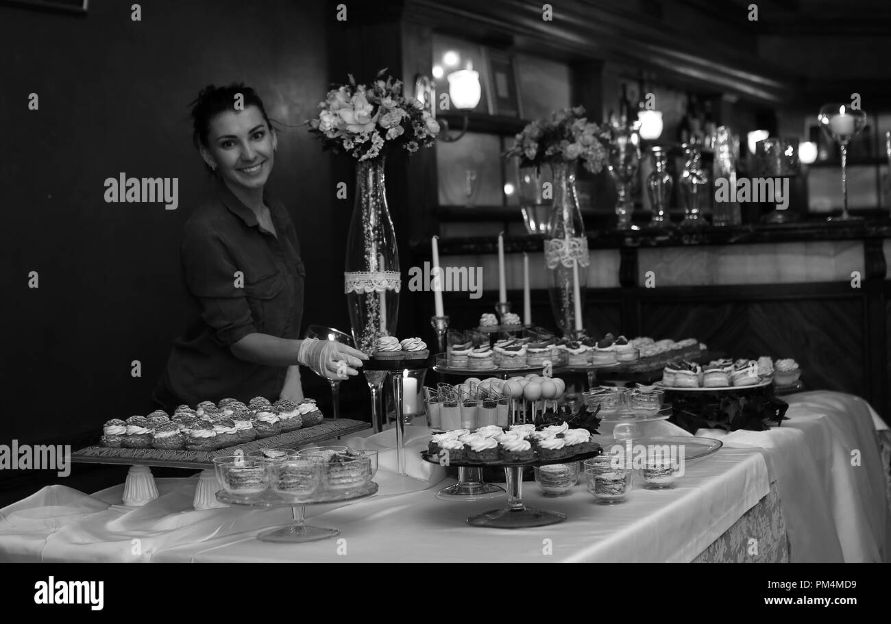 Variety cupcake Black and White Stock Photos & Images - Alamy