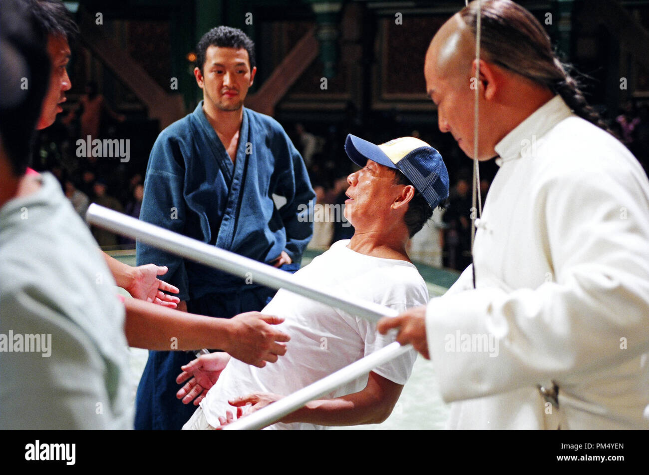 Film Still / Publicity Still from 'Fearless' Shido Nakamura, Woo-ping Yuen, Jet Li © 2006 Rogue Pictures Photo Credit: Chen Jinquan   File Reference # 30737400THA  For Editorial Use Only -  All Rights Reserved Stock Photo