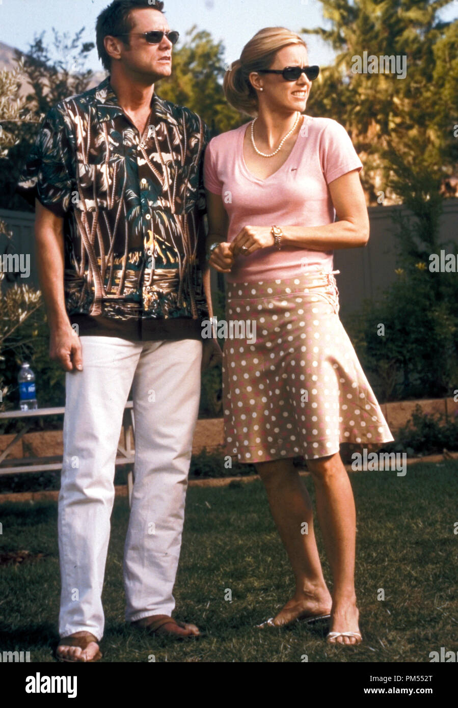 "Fun with Dick and Jane" Jim Carrey, Tea Leoni © 2005 Columbia Stock Photo Alamy