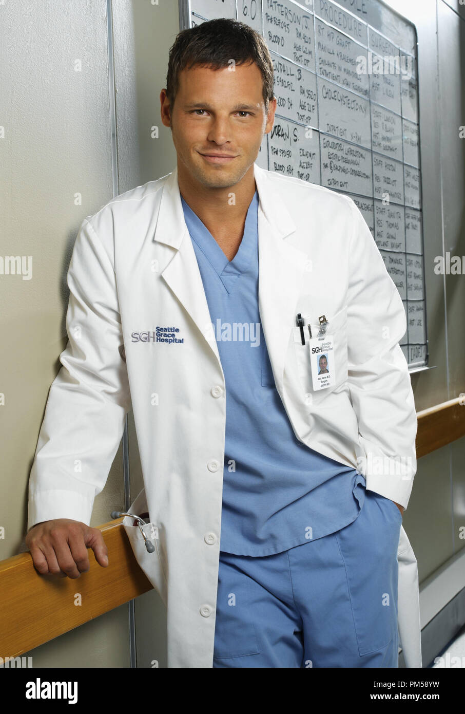 Studio Publicity Still from "Grey's Anatomy" Justin Chambers 2005 Photo