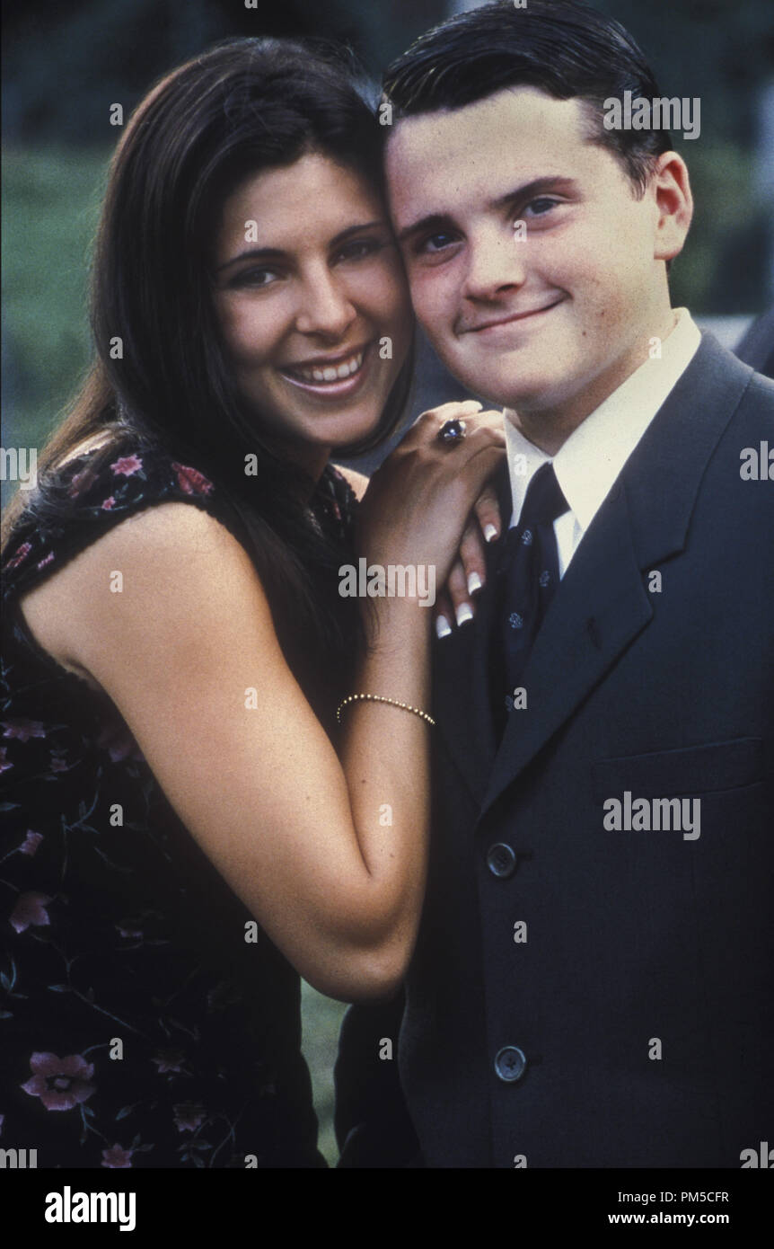 Film Still / Publicity Still from 'The Sopranos' Jamie-Lynn Sigler, Robert Iler circa 2003 Photo Credit: Barry Wetcher  File Reference # 30753047THA  For Editorial Use Only -  All Rights Reserved Stock Photo