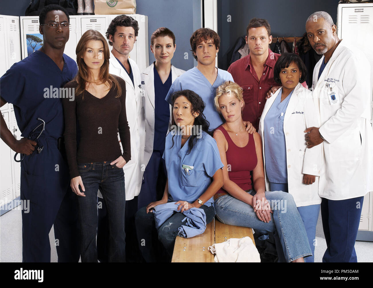 Film Still / Publicity Still from 'Grey's Anatomy'  Isaiah Washington, Ellen Pompeo, Patrick Dempsey, Kate Walsh, T.R. Knight, Sandra Oh, Katherine Heigl, Justin Chambers, Chandra Wilson, James Pickens Jr. 2005  File Reference # 30736293THA  For Editorial Use Only -  All Rights Reserved Stock Photo
