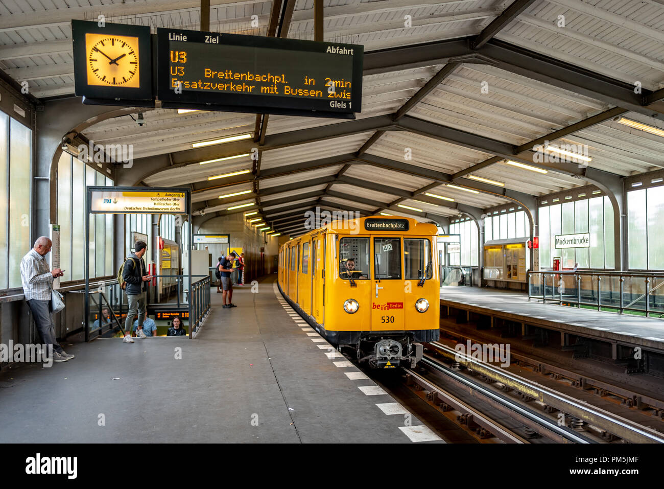 UBahnhof Möckernbrücke railway station in Berlin Stock Photo Alamy