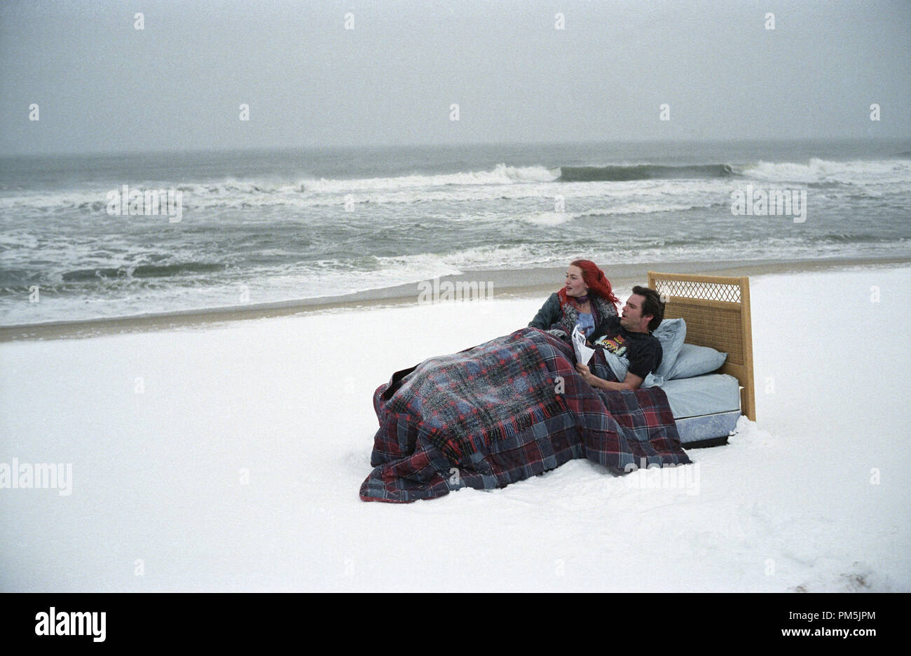 Film Still / Publicity Still from 'Eternal Sunshine of the Spotless Mind' Jim Carrey, Kate Winslet Photo Credit: David Lee © 2004 Focus Features Stock Photo