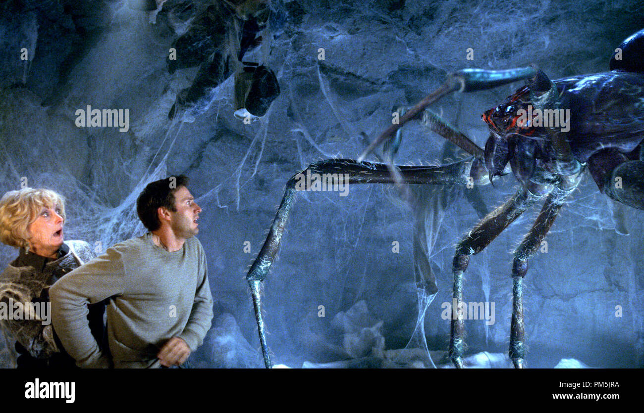 Film Still / Publicity Still from 'Eight Legged Freaks' Eileen Ryan and David Arquette © 2002 Warner Brothers Stock Photo