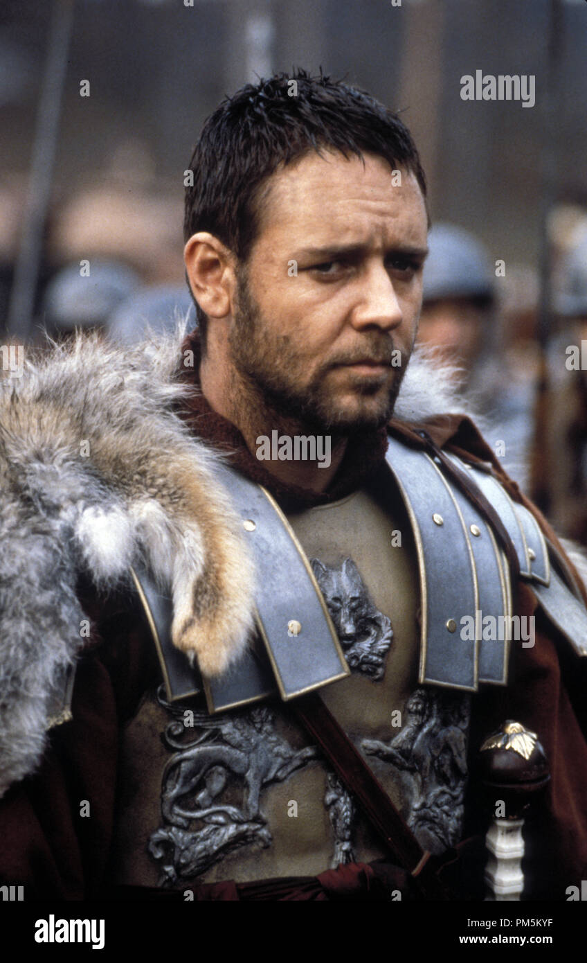 Russell crowe gladiator hi-res stock photography and images - Alamy