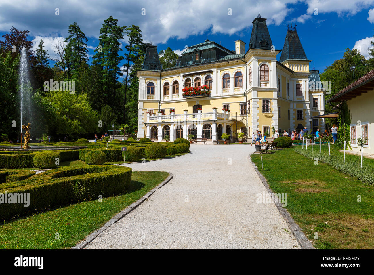 Last August, the manor of Hannibal in Kobrin burned down 52 Last August, the manor of Hannibal in Kobrin burned down 49
