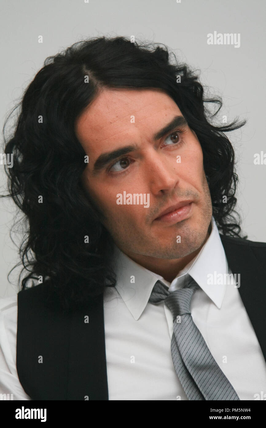 Russell brand and laura gallacher hi-res stock photography and images -  Alamy