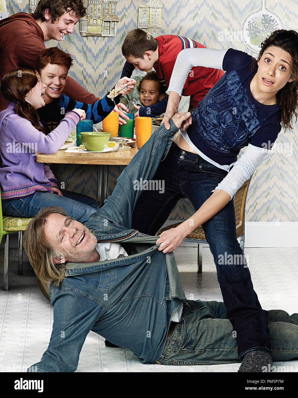 Emma Kenney as Debbie, Cameron Monaghan as Ian, Jeremy White as Lip, William H. Macy as Frank, Blake/Brennan Johnson as Liam, Ethan Cutkosky as Carl, and Emmy Rossum as Fiona - Photo: Courtesy of SHOWTIME Stock Photo