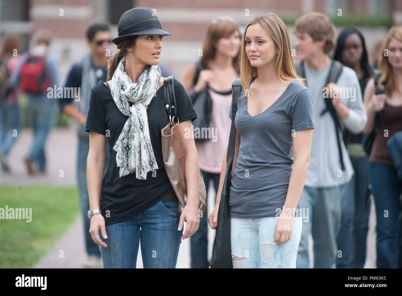 Leighton meester and minka kelly