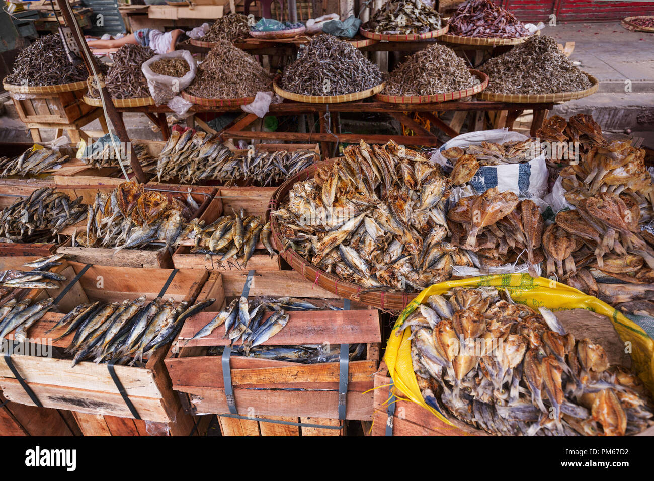 Buwad, bulad, dried fish, art of drying fish, Filipino food, Cebu City