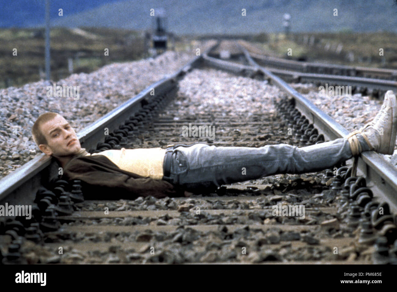 Film Still from "Trainspotting" Ewan McGregor 1996 © 1996 Miramax Photo  Credit: Liam Longman File Reference # 31042068THA For Editorial Use Only -  All Rights Reserved Stock Photo - Alamy