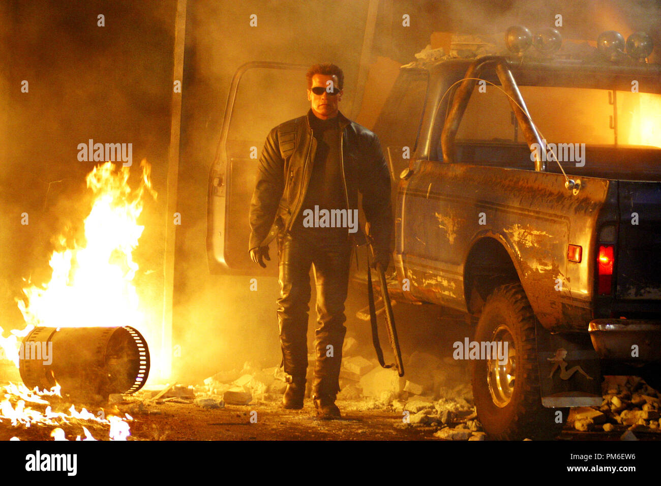 https://c8.alamy.com/comp/PM6EW6/film-still-publicity-still-from-terminator-3-rise-of-the-machines-arnold-schwarzenegger-2003-warner-photo-credit-robert-zuckerman-file-reference-30753391tha-for-editorial-use-only-all-rights-reserved-PM6EW6.jpg